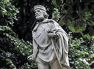 Square Garibaldi statue