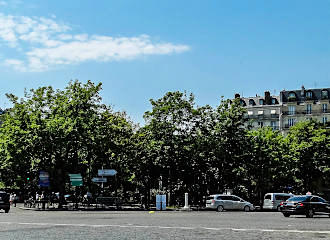 Square Jacques Antoine in Place Denfert-Rochereau