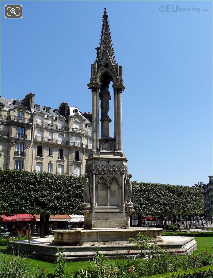 Square Jean XXIII Fountain of the Virgin 