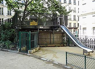 Louvois Square playground