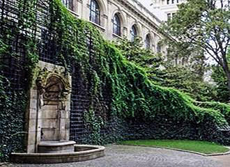 Square Paul Langevin fountain