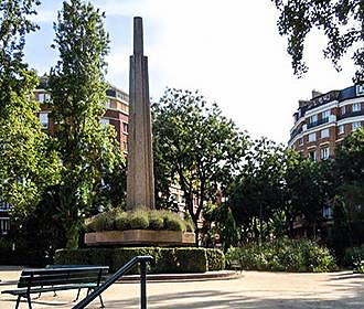 Square Sarah Bernhardt Paris