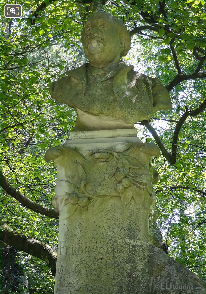 Inscription on Ferdinand Fabre monument