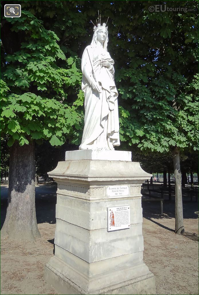 Queen of France statue Blanche of Castile