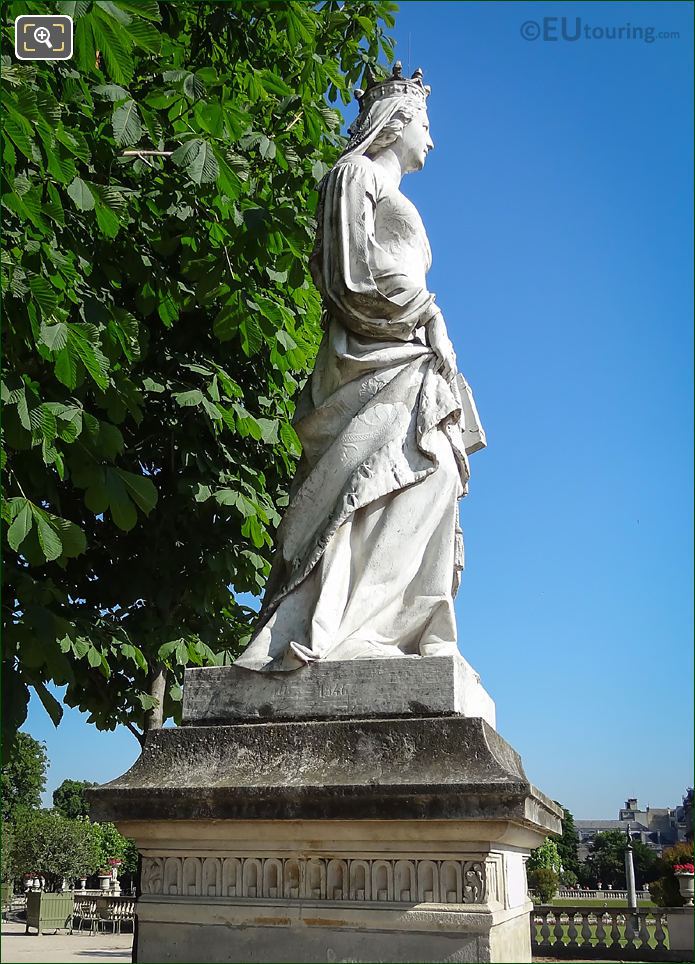 Duchess of Orleans 1846 marble statue