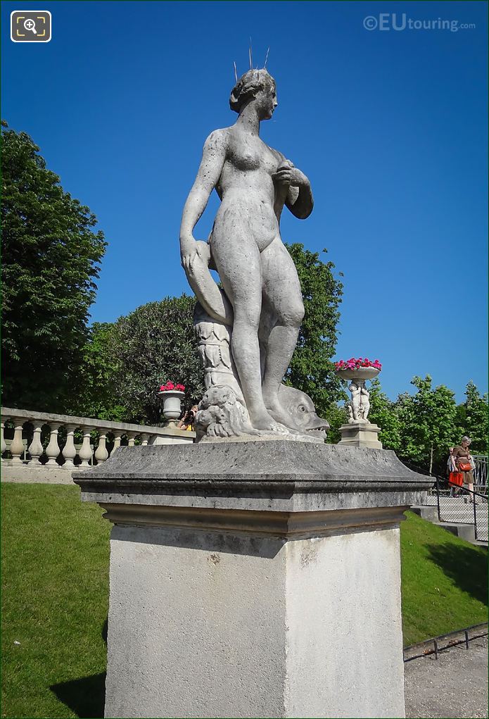 Statue Venus au Dauphin