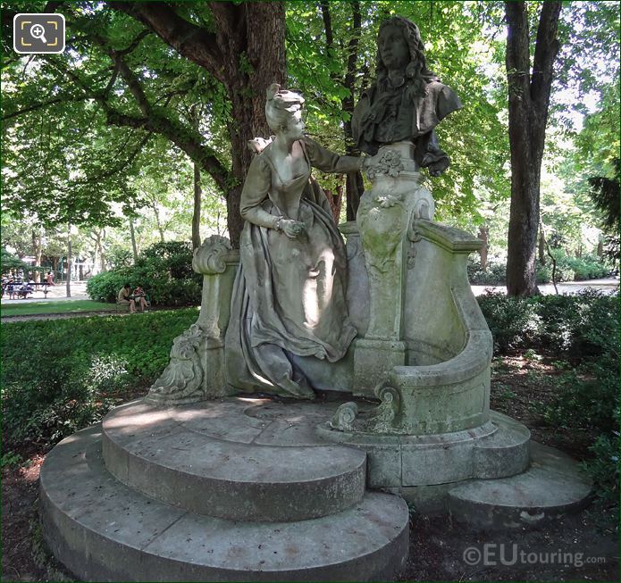 Monument a Watteau in Luxembourg Gardens