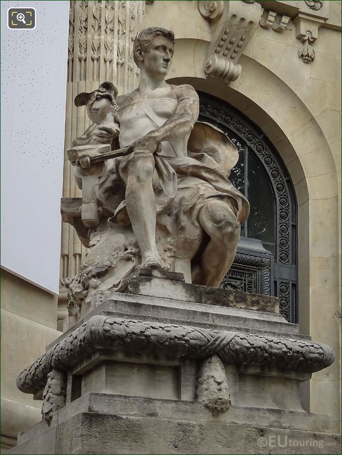 l'Art Industriel statue by Jacques Villeneuve