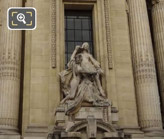 Front of L'Art et la Nature sculpture next to Grand Palais