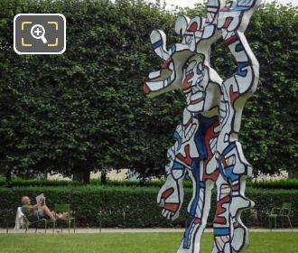 Le Bel Costume statue by sculptor Jean Dubuffet