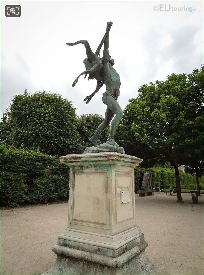 North side of Retour de Chasse statue