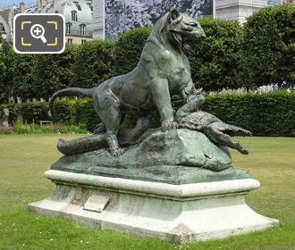 Front and RHS of Tigre Terrassant un Crocodile statue