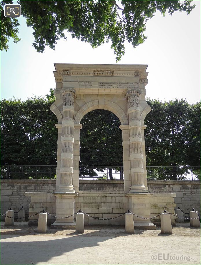 Vestige du Palais des Tuileries in Jardin des Tuileries