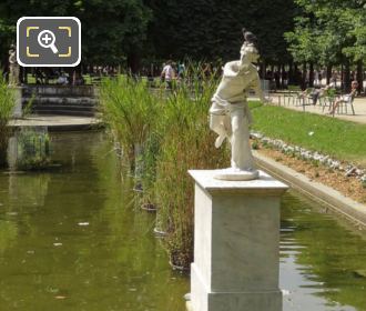 Jardin des Tuileries south pond with Apollo statue