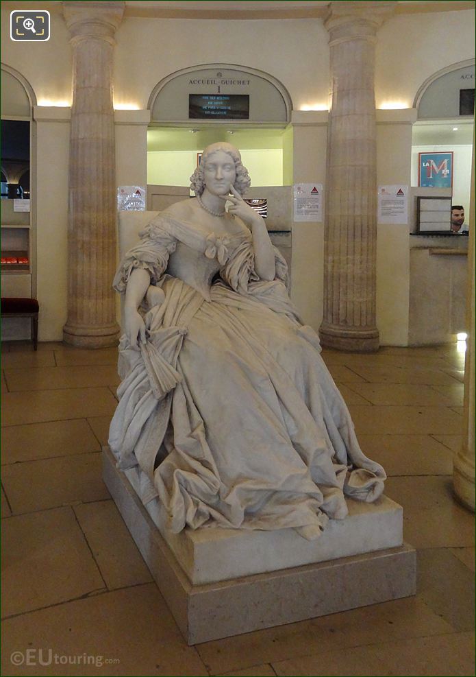 Mademoiselle Mars holding a fan marble statue