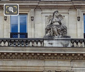 L'Agriculture statue on the Palais Royal balustrade