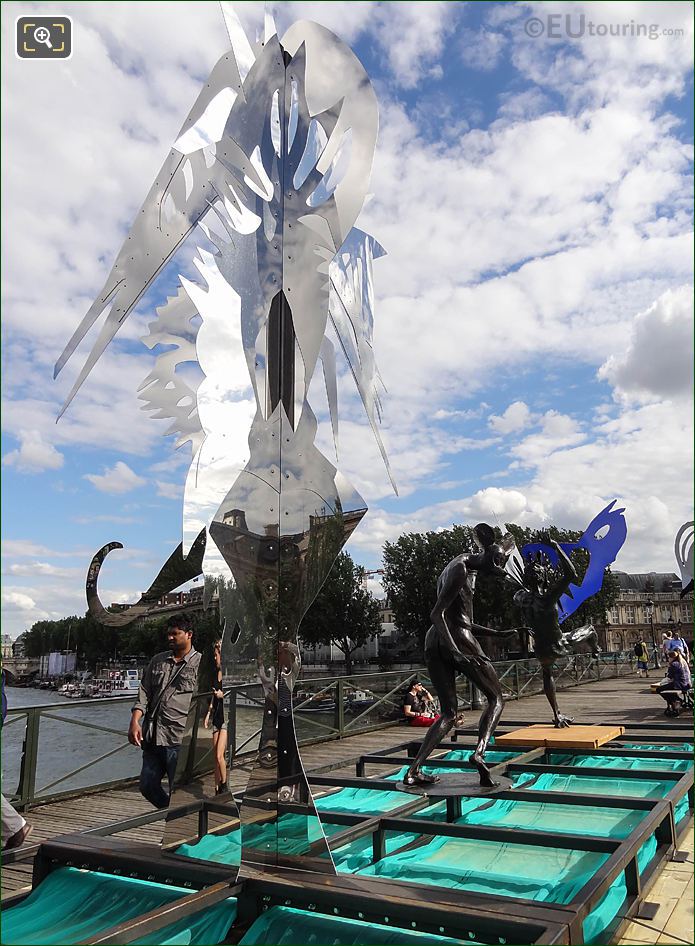 Enchanted Footbridge exhibition sculpture Arbre VII