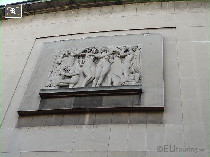 Palais de Chaillot west wing sculpture Oceania