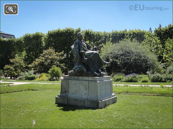 Bronze statue of Georges-Louis Leclerc, Comte de Buffon