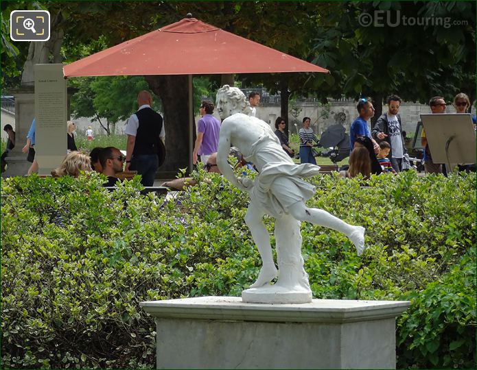 Back of Hippomene statue Jardin des Tuileries