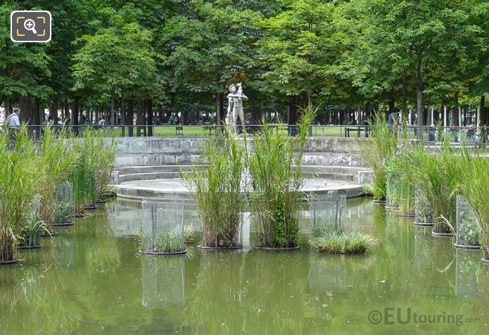 Front Faune au Chevreau statue and exedre