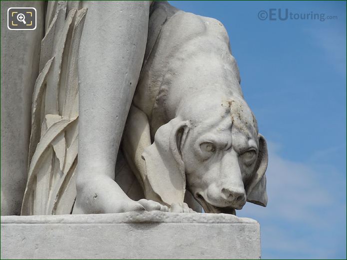 Dog sculpture part of the Nymphe statue