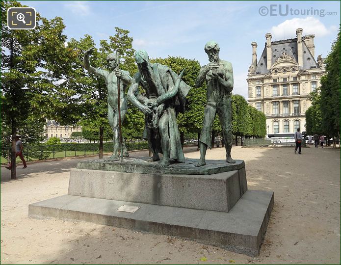 Les Fils de Cain statues Terrasse du Bord de l'Eau