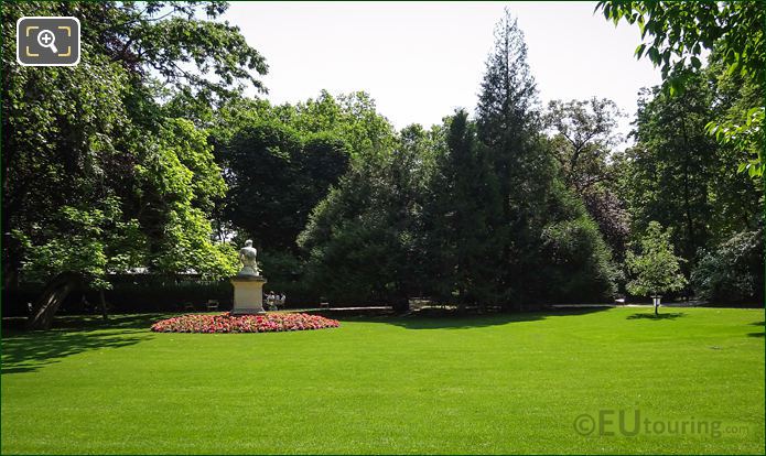 Back view of Archidamas statue