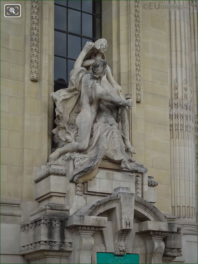 Front and right hand side of L'Art et la Nature sculpture