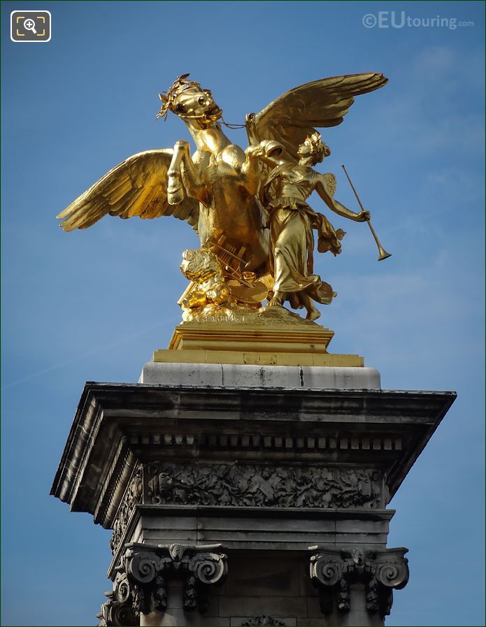 Pont Alexandre III statue Fame of the Arts