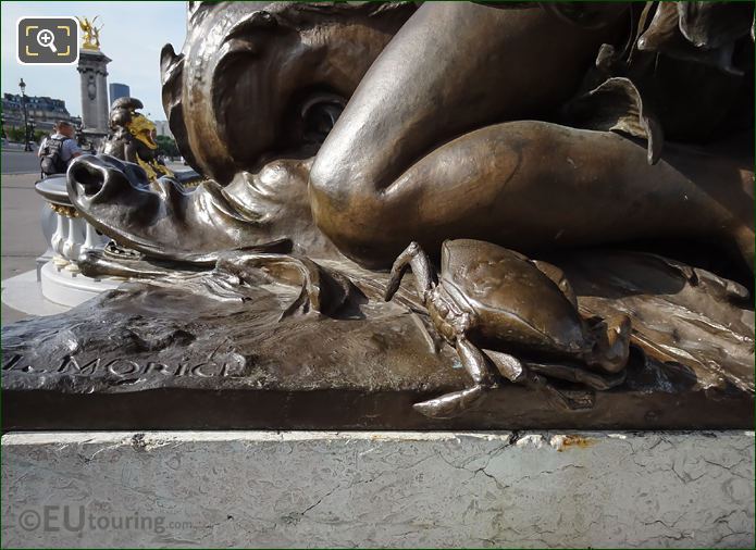 Crab sculpture on Child with Crab statue