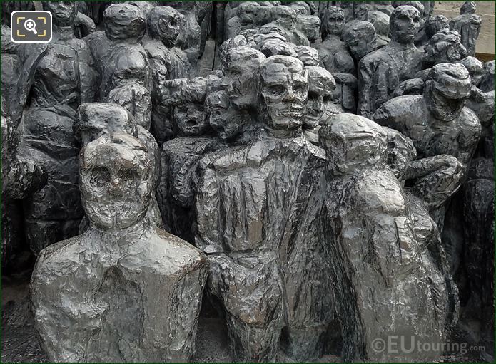 La Foule bronze statue close up picture