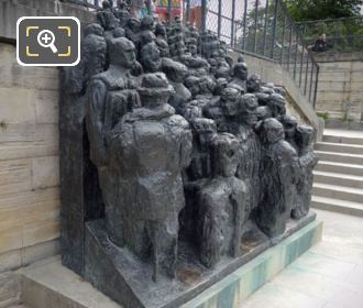 Bronze statue La Foule in Jardin des Tuileries