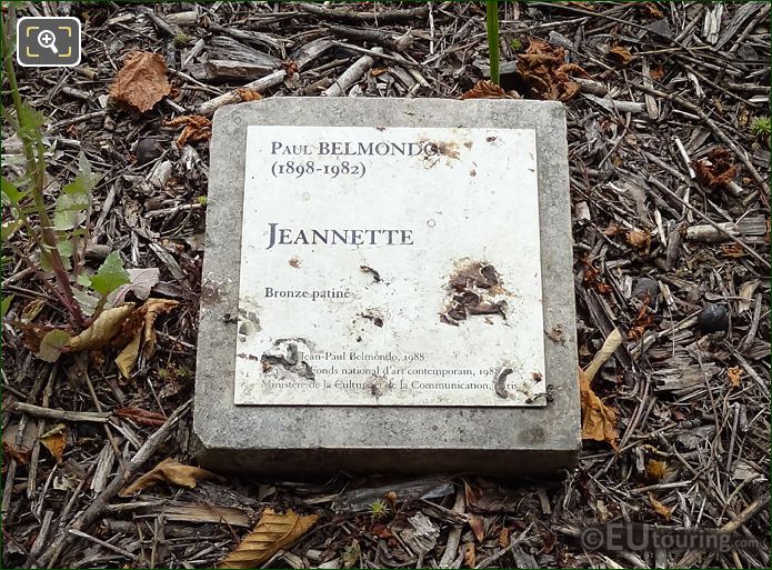 Information plaque for Jeanette statue