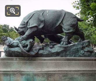 Tuileries Garden Rhinoceros Attaque par un Tigre statue