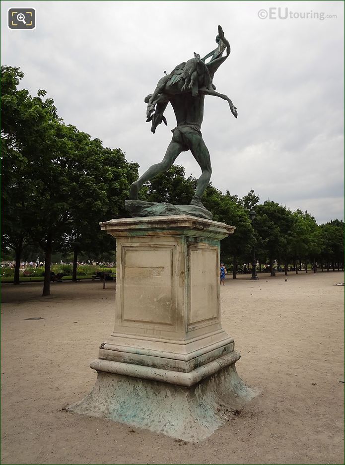 Back of Retour de Chasse statue and pedestal