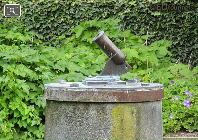 The Little Canon in the Palais Royal gardens