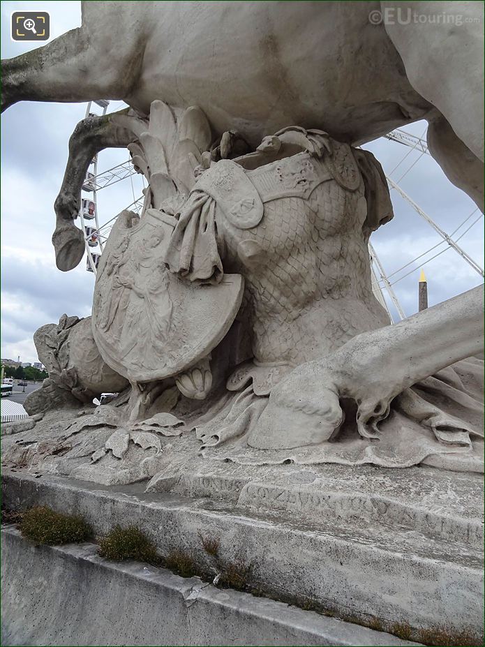 Sculpted armour on Mercure Monte sur Pegase statue