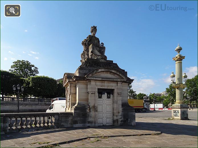 City Of Lyon statue on Guardhouse in Place de la Concorde