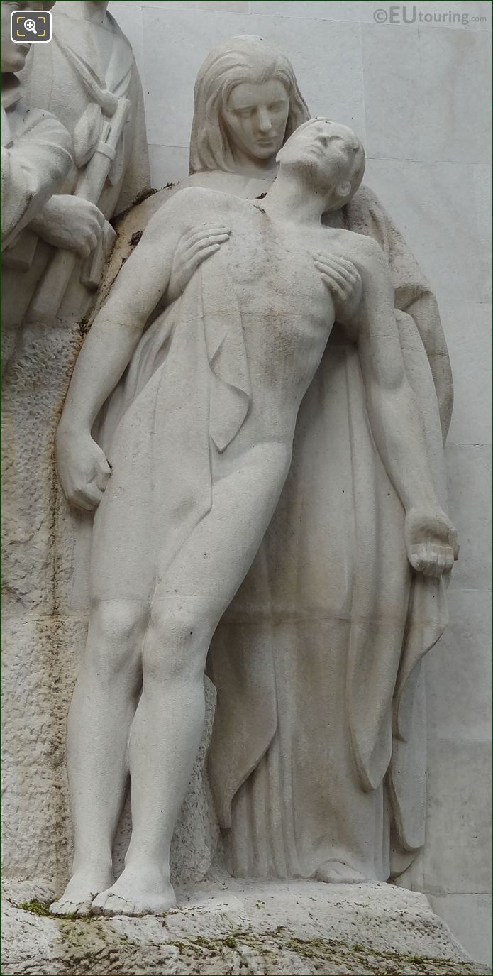 Left hand side statues on World War I monument at Place Trocadero