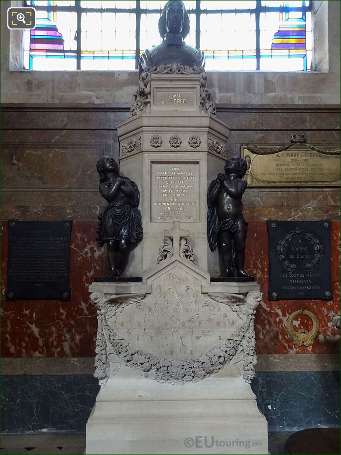 Monument de l'Abbe de l'Epee, Chapelle Sainte-Suzanne, Eglise Saint-Roch