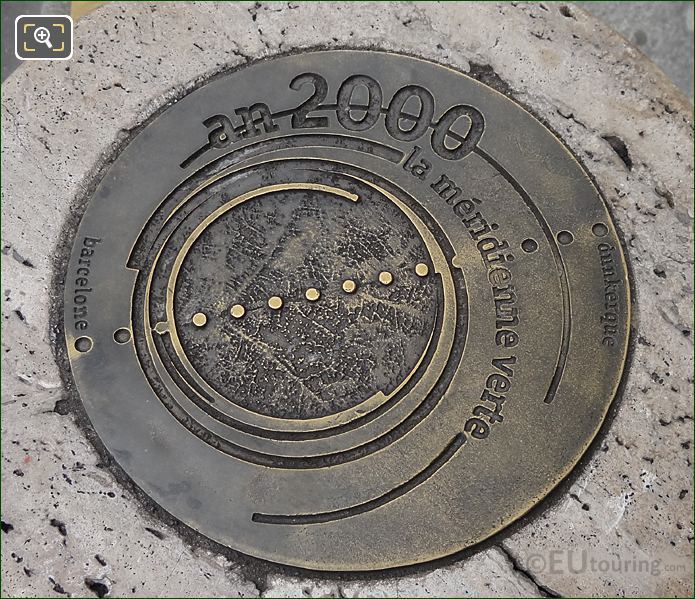 An 2000 La Meridienne Verte bronze plaque, Place du Palais Royal, Paris