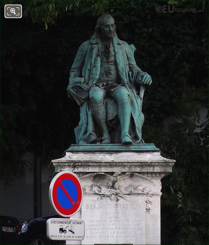 Benjamin Franklin statue in Paris
