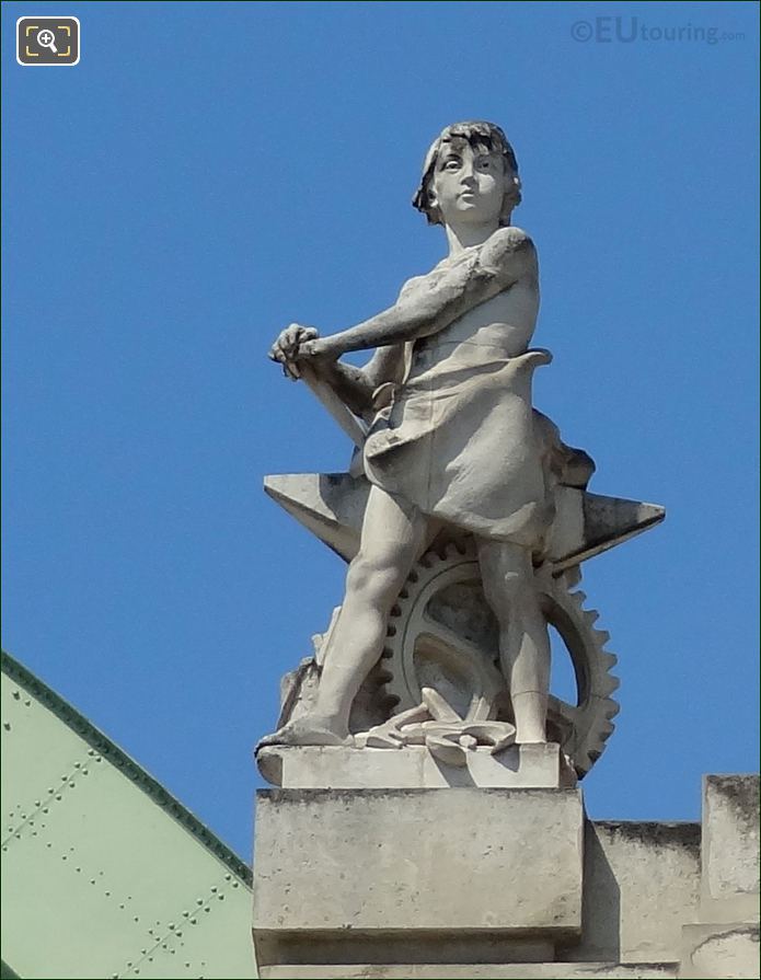 Grand Palais La Paix statue in Paris
