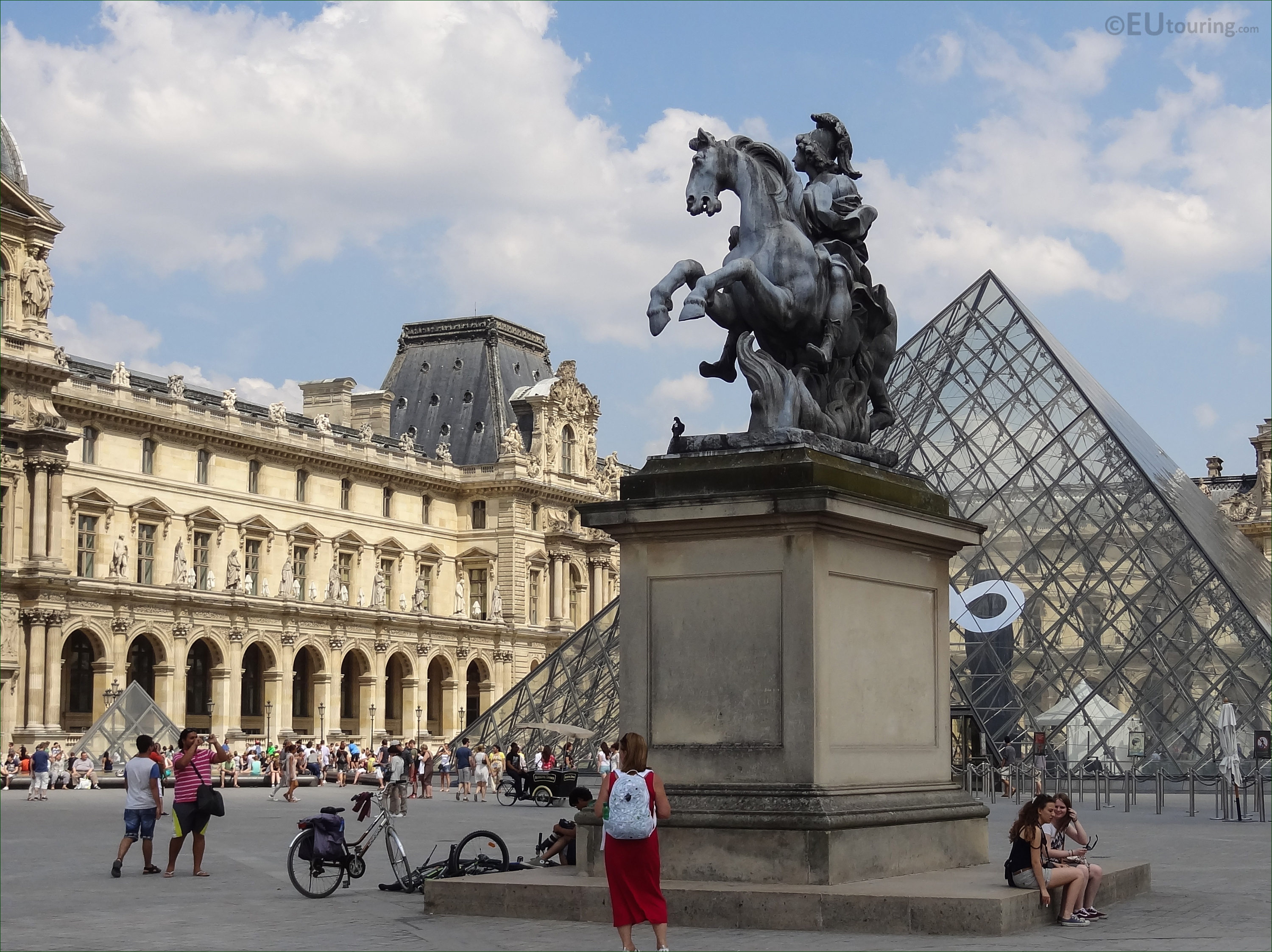 King Louis XIV equestrian statue at Musee du Louvre - Page 26