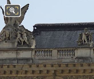 Top North facade of Pavillon des Etats with Victoire statue