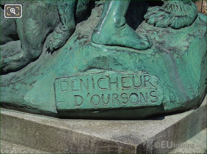 Name engraving on The Bear Cub Thief statue