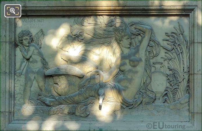 Leda and the Swan sculpture by artist Achille Valois