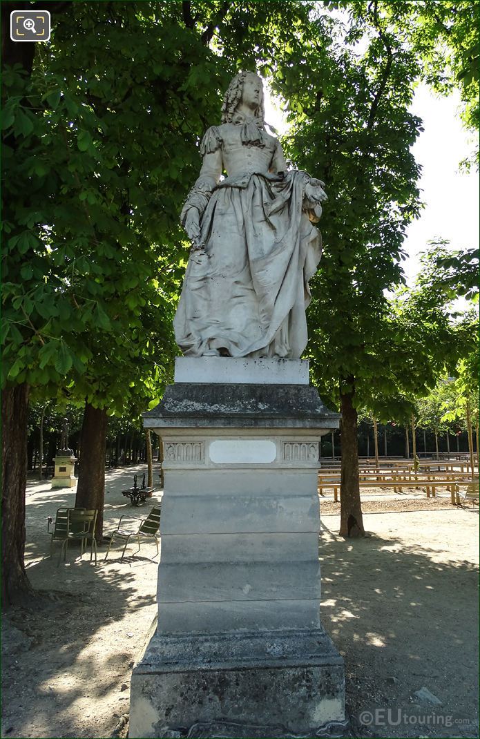 Anne Marie Louise d'Orleans statue by Camille Demesnay