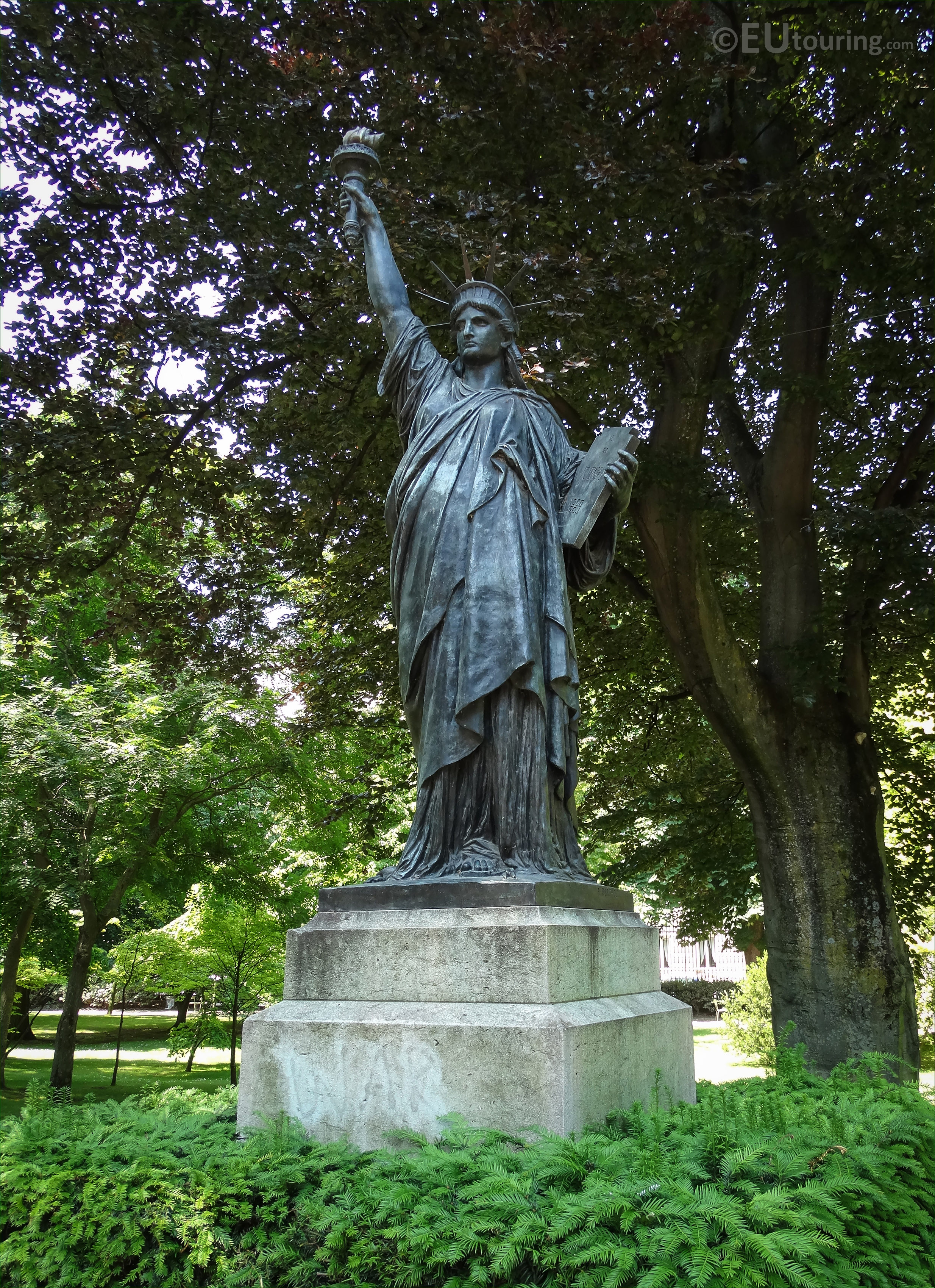 Statues en bronze du jardin du Luxembourg